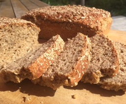 Super_Seed_Organic_Spelt_Bread